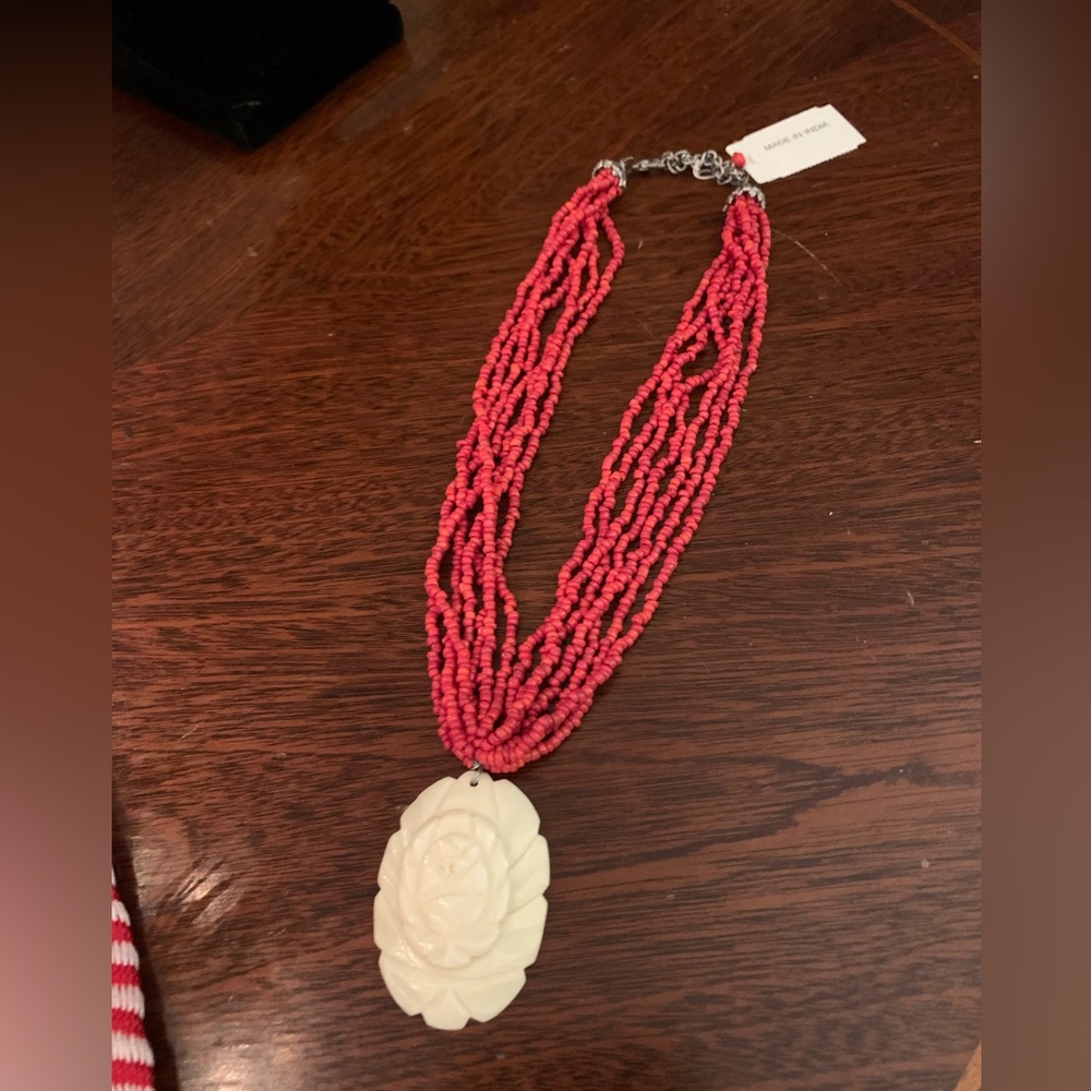 Vintage NEW Catherine Stein Coral Necklace - Picture 7 of 14